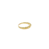 Guldring med snurrdesign