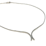 Vitgulds halsband med stenar