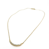 Guldhalsband med stenar